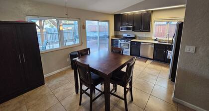 Cozy house in the heart of Willow Springs