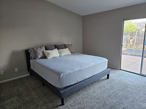 Cozy house in the heart of Willow Springs