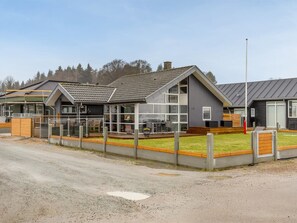 Esterni