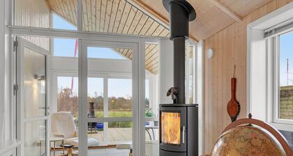 "Albertine" - 225m from the sea by Interhome