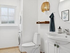 Bathroom - "Franka" - 1.1km from the sea by Interhome (Vejby)
