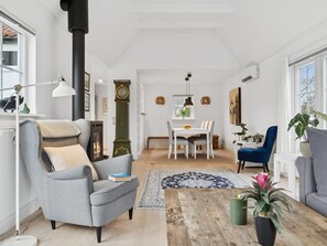 TV, fireplace - "Franka" - 1.1km from the sea by Interhome (Vejby)