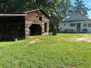 Exterior - Enjoyable 2-bedroom house with AC in charming Toccoa (Toccoa)