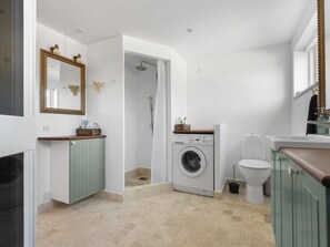 Bathroom - "Svante" - 300m from the sea by Interhome (Løkken)