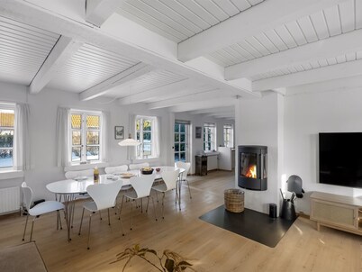 "Faik" - 1.4km from the sea by Interhome