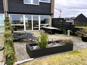 Outdoor dining - "Suna" - 95m from the sea by Interhome (Assens)