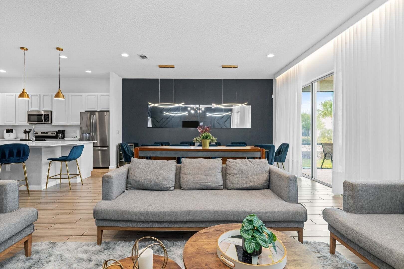House, Multiple Beds, Pool Access, Pool View (BLV104-610-12-GP) | Living area