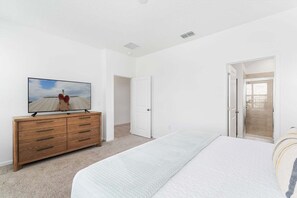 Townhome, Multiple Beds, Pool Access, Pool View (SLA106-2318-5-GP)