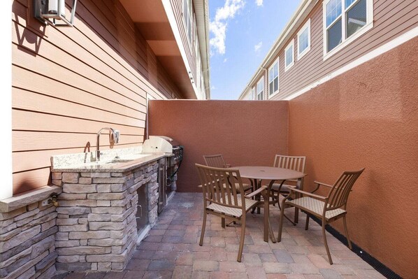 Townhome, Multiple Beds, Pool Access (SMV128-7596-4-G) | Outdoor dining - Amazing Family Villa 5min-disney BBQ 128 (Kissimmee)