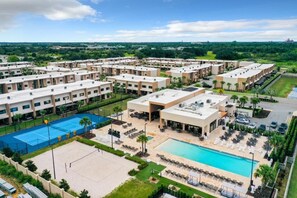 Exterior - Bright and Modern Townhome at Magic Village Superb Disney Location (Kissimmee)