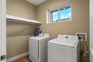 Townhome, Multiple Beds, Pool Access (MVR101-3088-3-G) | Interior