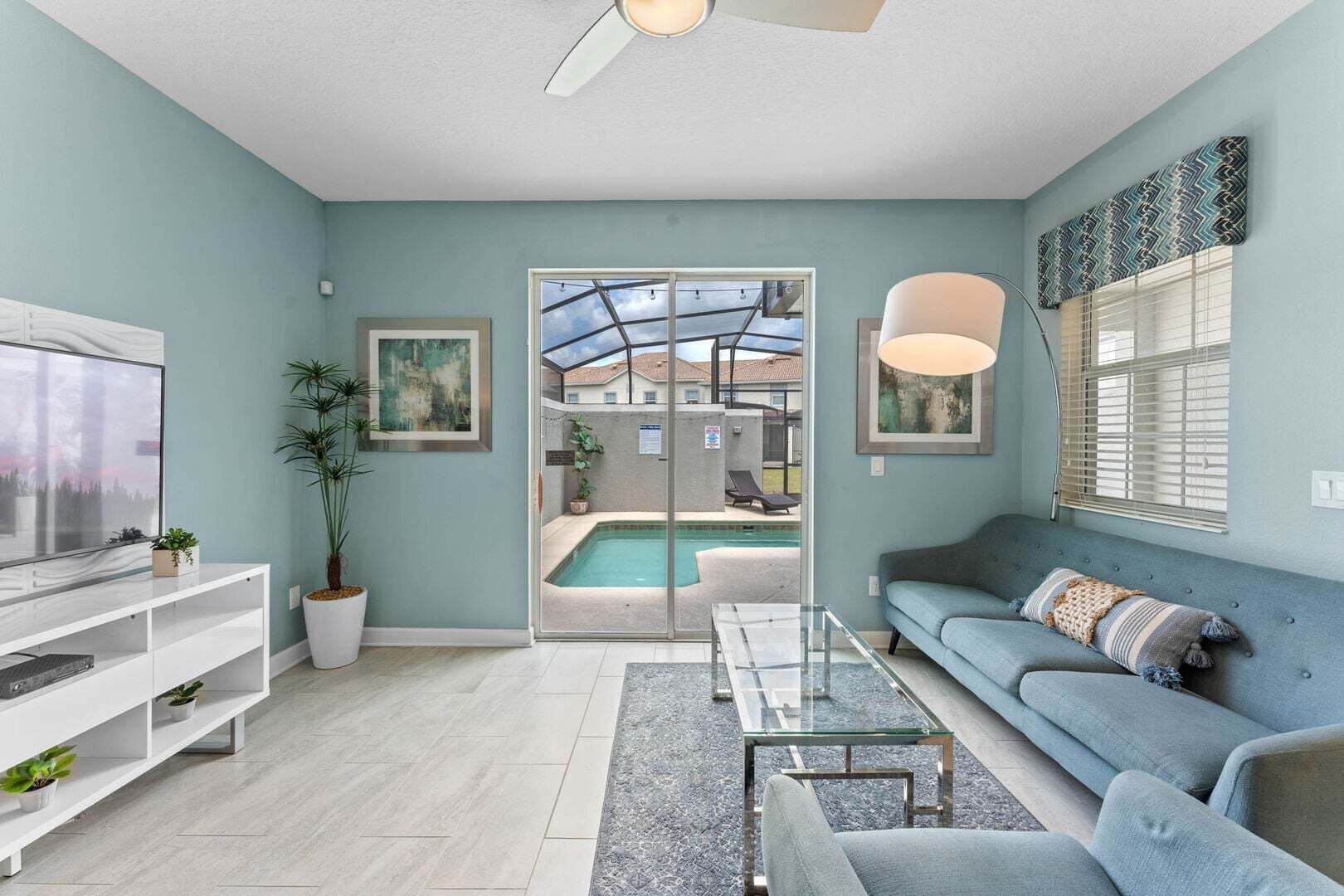 Ferienhaus, Mehrere Betten, Poolzugang, Poolblick (STL106-4840-4-P) | Wohnbereich