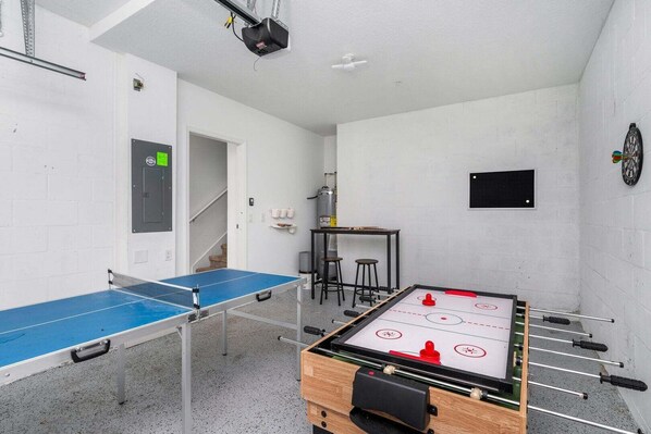 Games room - Spacious 3BR Home in Champions Gate Near Disney (Davenport)