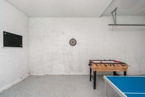 Townhome - flera sängar - tillgång till pool - utsikt mot poolen (CHG106-1081-3) | Spelrum