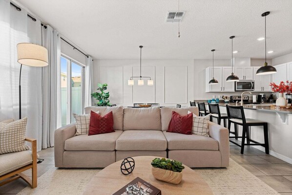 Townhome, Multiple Beds, Pool Access, Pool View (CB101-5123-4-G) | Living area