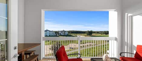 Condo, Multiple Beds, Pool Access, Pool View (REU102-7655-301-3) | Property grounds