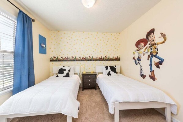 Townhome, Multiple Beds, Pool Access, Pool View (SOL101-4655-5-GP) | 5 bedrooms