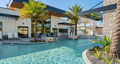 NEW 5bd/5ba Townhome Near Seaworld