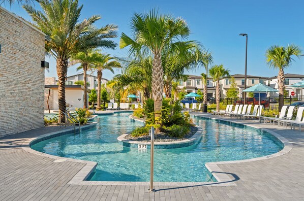 Pool - NEW 5bd/5ba Townhome Near Seaworld (Orlando)