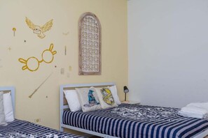 Townhome, Multiple Beds, Pool Access (CHG104-9345-3) - Townhouse 3 BR, 2.5 BA Villa Sleeps 10! (Davenport)