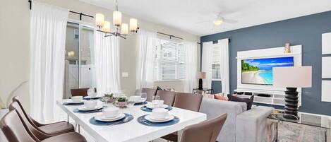 Townhome, Multiple Beds, Pool Access, Pool View (CB102-5134-4-GS) | Interior