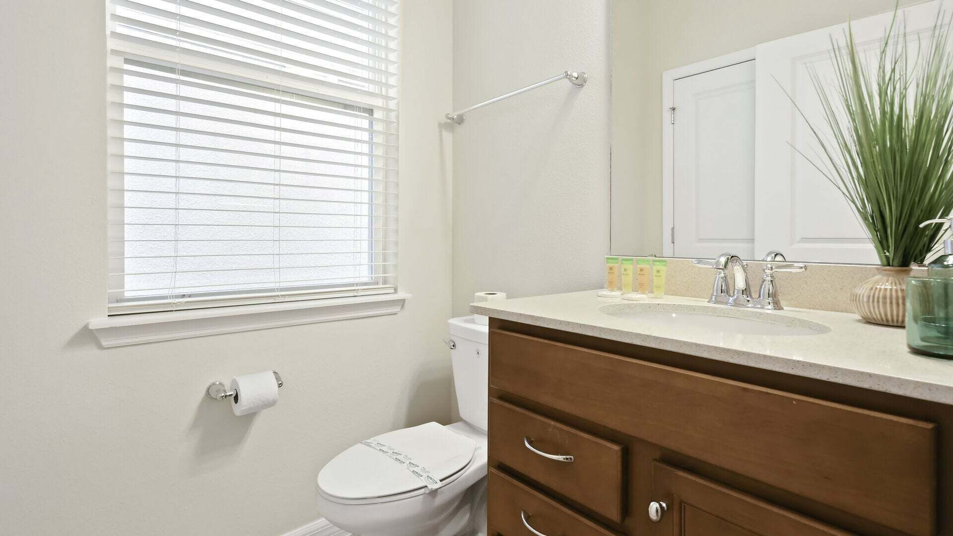 Ferienhaus, Mehrere Betten, Poolzugang, Poolblick (WI110-3913-7-P) | Badezimmer
