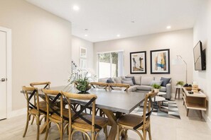 Dining - Stylish Family Villa 5mindisney BBQ 146 (Kissimmee)