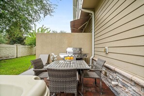 Outdoor dining - Townhouse 5mindisney Lovely Villa Hot tub 130 (Kissimmee)