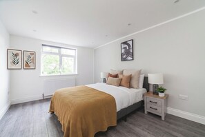3 Schlafzimmer, Bügeleisen/Bügelbrett, WLAN, Bettwäsche
