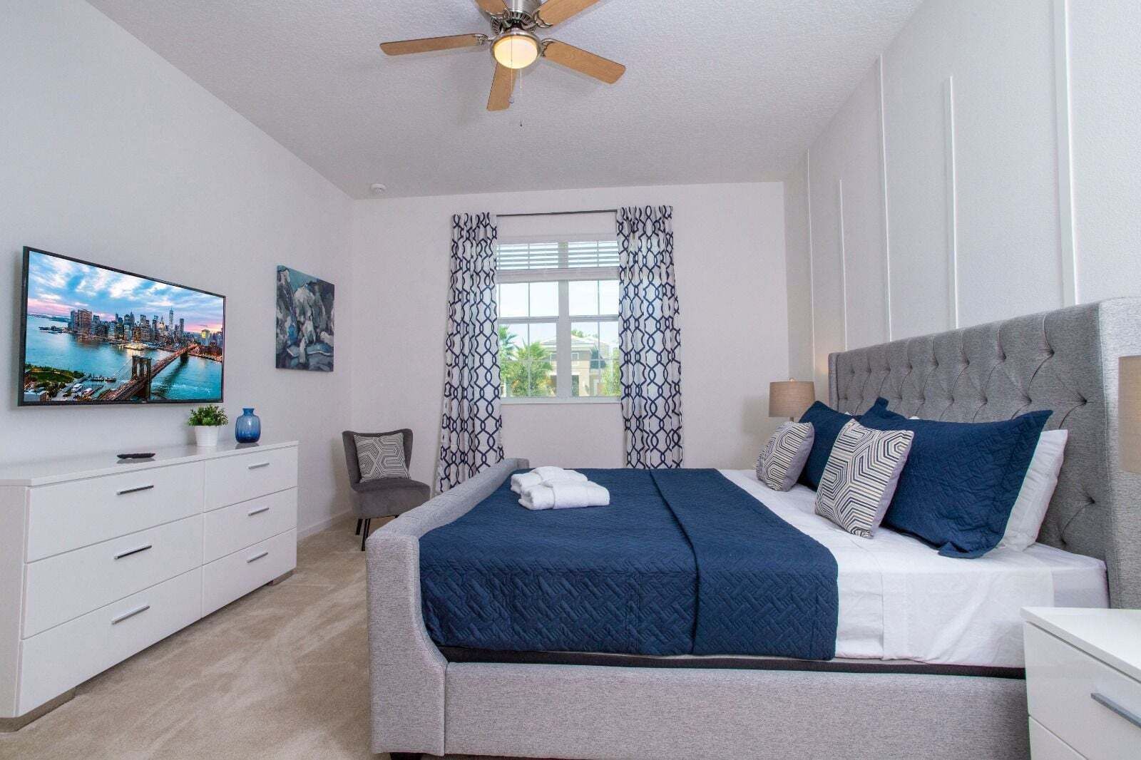 House, Multiple Beds, Pool Access, Pool View (BLV103-388-12-GP)