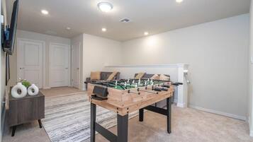 Townhome, Multiple Beds, Pool Access, Pool View (WI108-4198-5-GP) | Games room