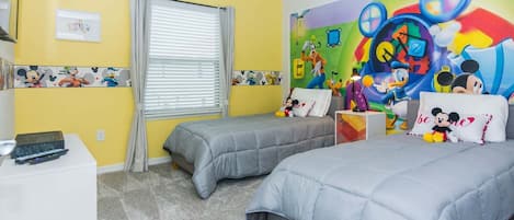 House, Multiple Beds, Pool Access, Pool View (SOL102-5493-6-GP) | 6 bedrooms