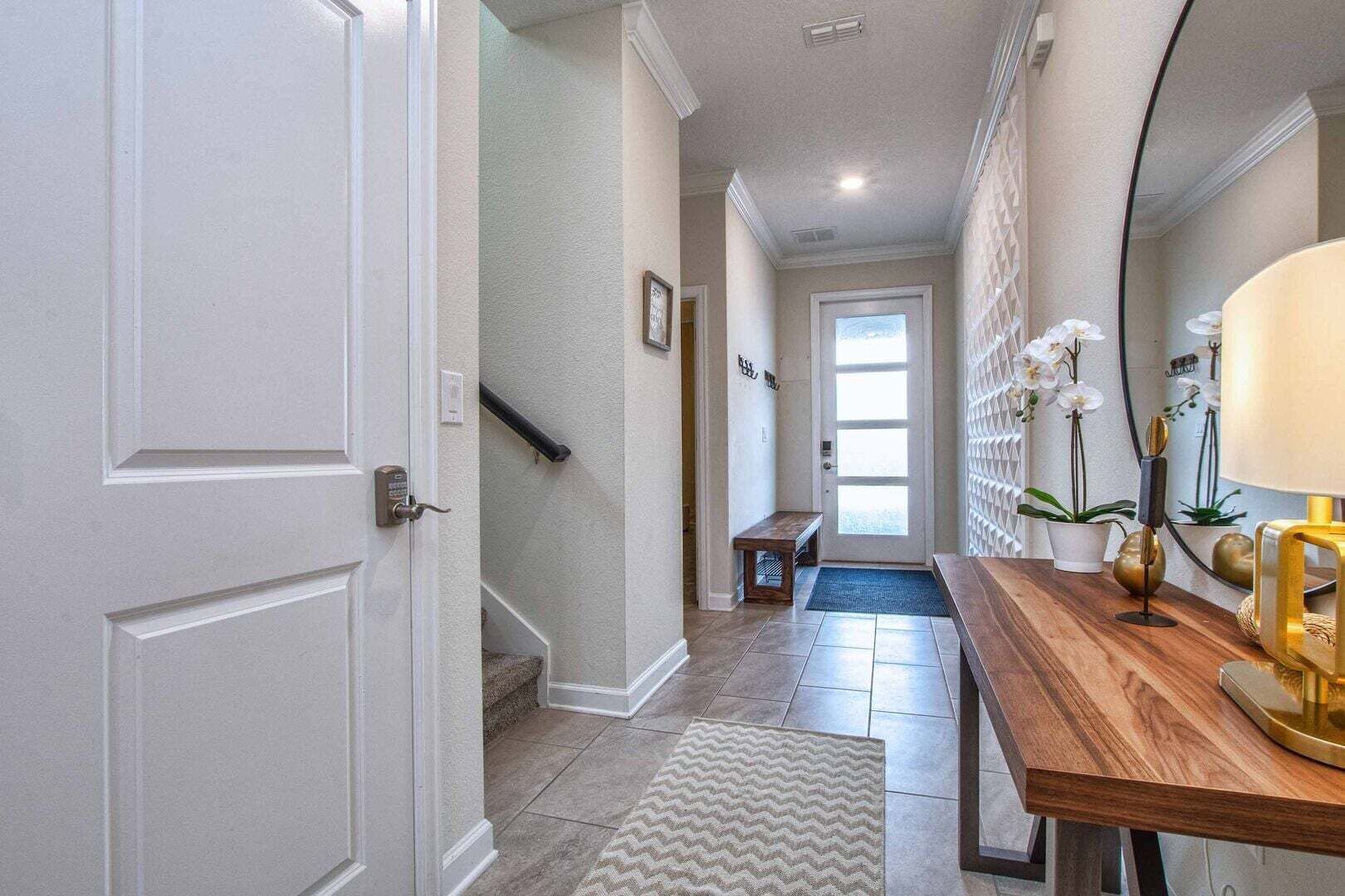 House, Multiple Beds, Pool Access, Pool View (STL108-2791-6-GP) | Interior