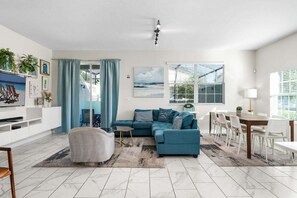 Townhome, Multiple Beds, Pool Access, Pool View (STL110-4811-5-GP) | Living area