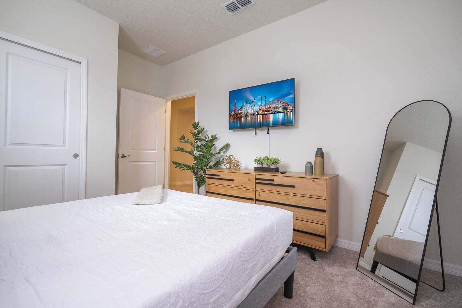 Townhome, Multiple Beds, Pool Access, Pool View (WI103-4178-5-GP) | 5 bedrooms