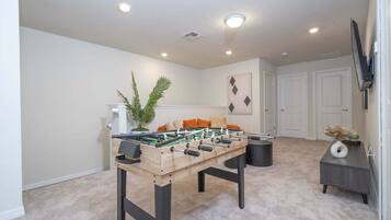 Townhome, Multiple Beds, Pool Access, Pool View (WI103-4178-5-GP) | Games room