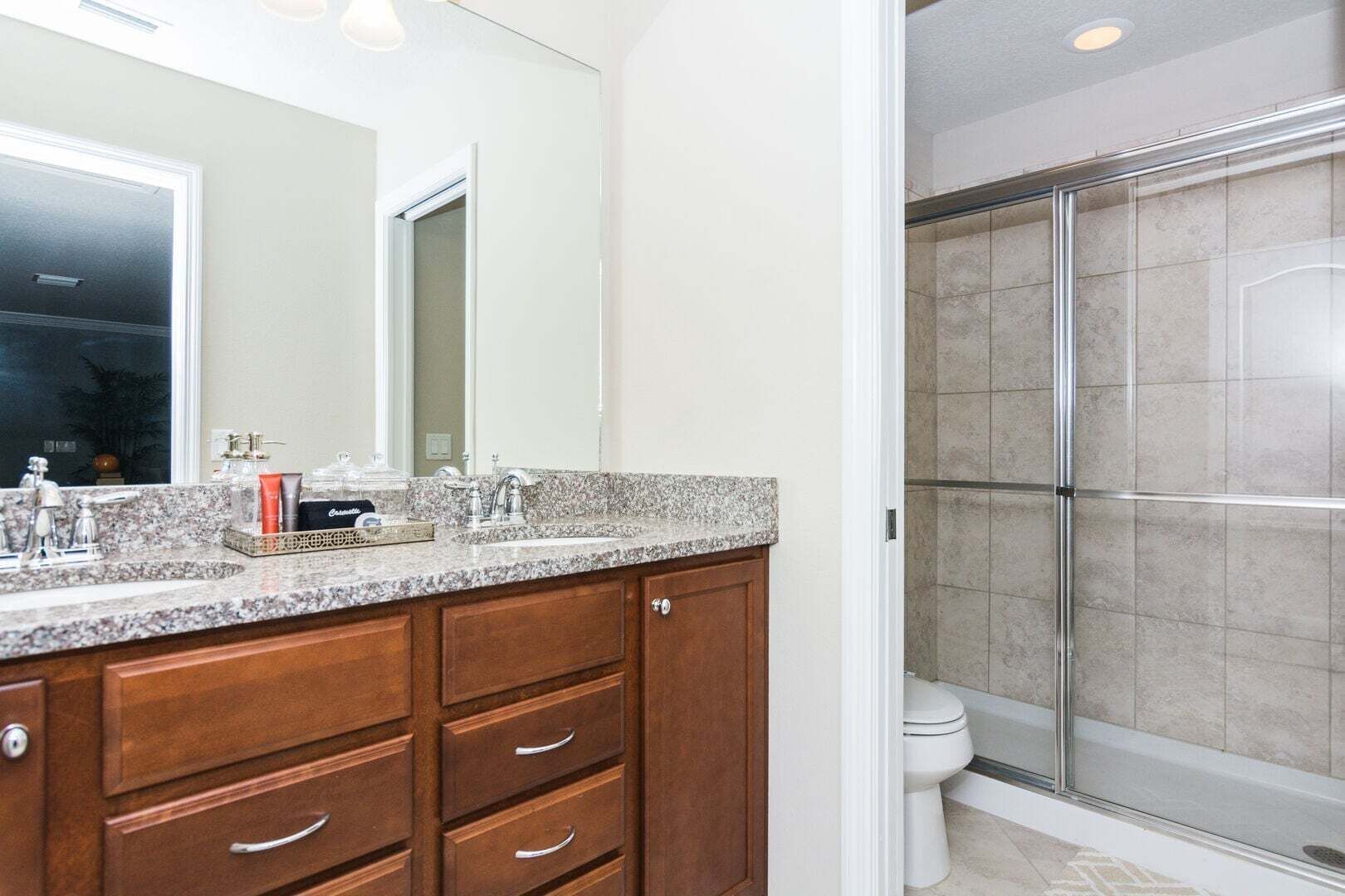 House, Multiple Beds, Pool Access, Pool View (WW104-2159-7-GP) | Bathroom
