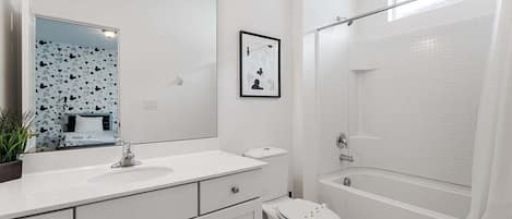 Ferienhaus, Mehrere Betten, Poolzugang, Poolblick (SON104-2611-9-GP) | Badezimmer