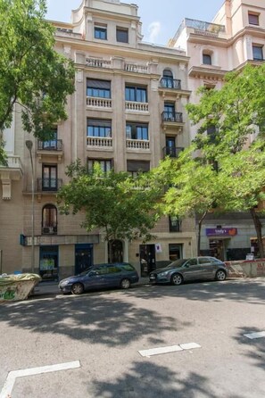 City Apartment, 2 Bedrooms | Exterior - Zurbano (Madrid)