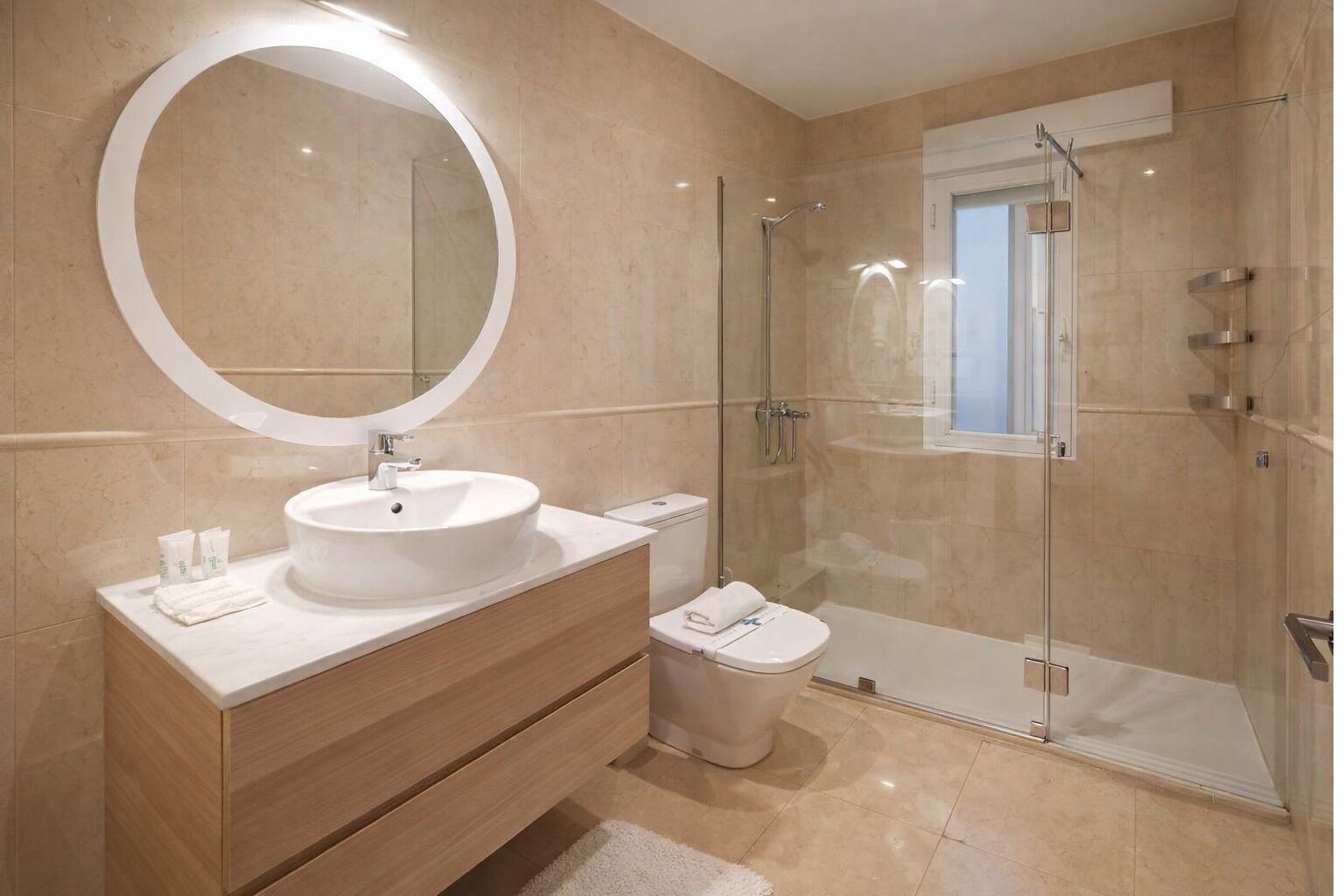 Apartamento City, 2 habitaciones | Baño