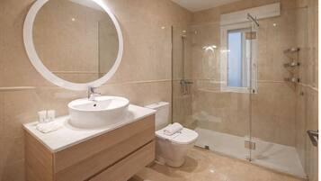 Apartamento City, 2 habitaciones | Baño