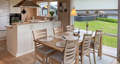 Gorgeous home in Tranekær with WiFi