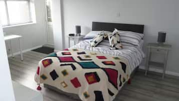 WiFi, bed sheets