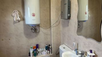 Shower, towels