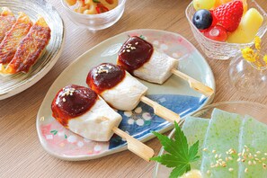 Desayuno buffet todos los días (con cargo)