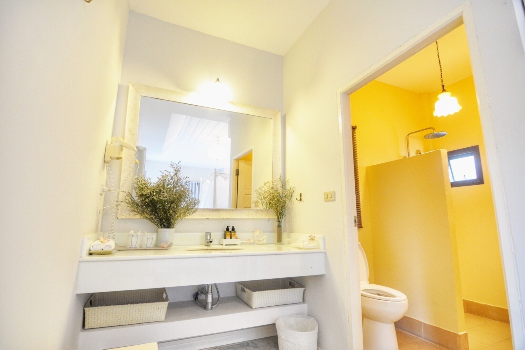 Villa, eigener Pool | Badezimmer | Dusche, Haartrockner, Hausschuhe, Bidet