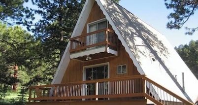 Cozy A-Frame!  2 Bedroom 1 Bath