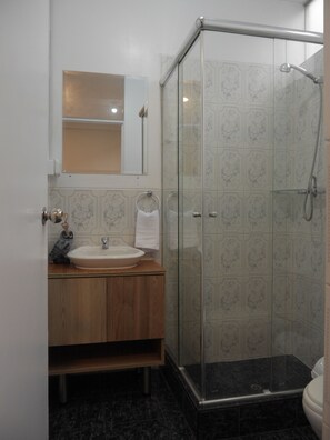 Classic-Doppelzimmer | Badezimmer