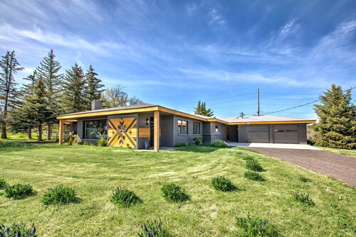 Rock Creek Canyon | 3BR, Hot Tubs, Sauna, Fire Pit