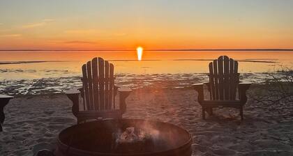 PT'S Beach House- Lake Huron Getaway, view of Mackinac Bridge